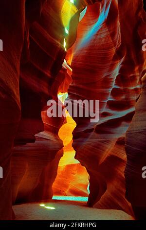 Antelope Canyon, Page, Arizona; es ist der meistbesuchte und am meisten fotografierte Canyon im amerikanischen Südwesten. Es befindet sich auf Navajo Land in der Nähe von Page. Stockfoto