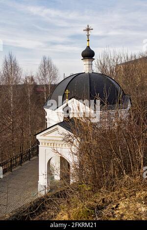 Kirzhach, Region Wladimir, Russland - April 2021: Kloster der Verkündigung. Die Diözese Kirzhach wurde vom Heiligen Sergius gegründet Stockfoto