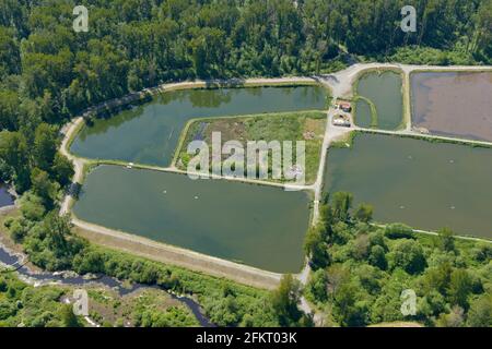 Luftaufnahme der Kläranlage der Joint Utilities in Duncan, Vancouver Island, British Columbia, Kanada. Stockfoto