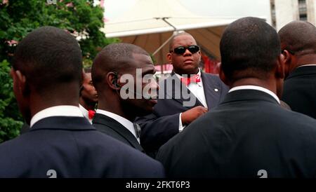 Nation of Islam Juni 1998Members der Nation of Islam Die radikale schwarze Separatistenbewegung bei der Stephen Lawrence Untersuchung Waren die fünf Männer in den Mord an Stephen verwickelt Waren wegen Beweise zu geben Stockfoto