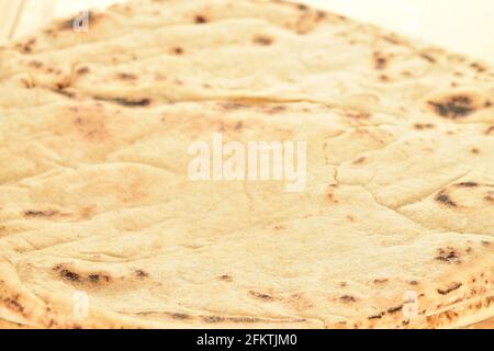 Frisch gebackenes, köstliches Pita-Brot, Nahaufnahme. Stockfoto