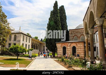 Istanbul, Türkei - 13. Mai 2013: Alte Gebäude im Topkapi-Palast Stockfoto
