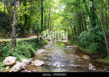 Beget Dorf in La Garrotxa Naturpark Provinz Girona Pyrenäen Katalonien Spanien Stockfoto