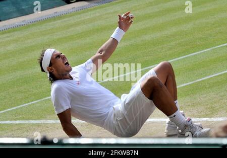 WIMBLEDON 2010. 9th Tage. 2/7/2010. HERREN FINALE. RAFEAL NADEL V TOMAS BERDYCH. BILD DAVID ASHDOWN Stockfoto