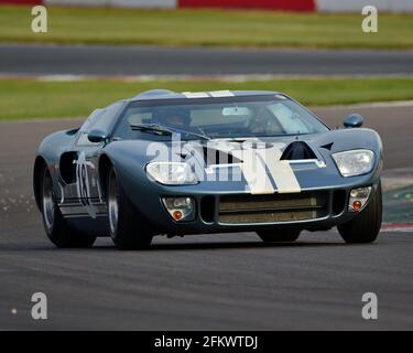 Bernado Hartogs, will Nuthall, Ford GT40, Amon Cup für GT40s, Donington Historic Festival, Donington Park, England, Mai 2021. Stockfoto