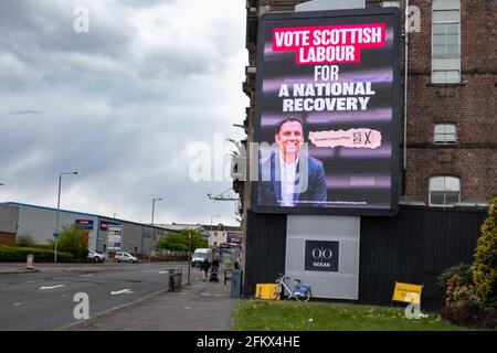 Glasgow, Schottland, Großbritannien. Mai 2021. Wahlwerbung von Scottish Labour mit der Aussage, dass Scottish Labour für EINE nationale Erholung stimmen soll. Kredit: Skully/Alamy Live Nachrichten Stockfoto