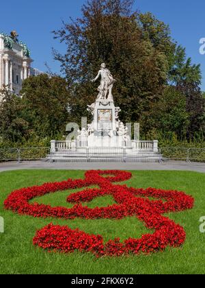 Wolfgang Amadeus Mozart Denkmal, Burggarten, Wien, Österreich Stockfoto