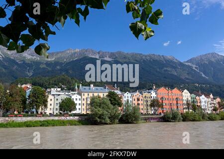 Bezirk Innsbruck Hötting Am Inn Mit Blick Auf Nordkette, Innsbruck, Tirol, Österreich Stockfoto