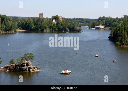 Stausee Ottenstein Mit Burg Lichtenfels Im Waldviertel Niederösterreich Österreich Stockfoto