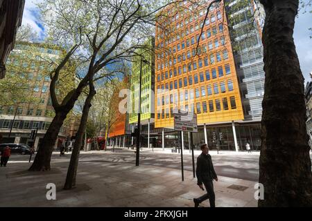 Central Saint Giles ist eine Mixed-Use-Entwicklung im Zentrum von London Von Renzo Piano Stockfoto