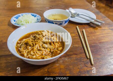 Essen in einem Restaurant in Myanmar Stockfoto