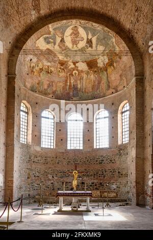 Das Innere der römischen Rotunde von Galerius, die 306 n. Chr. von Tetrach Galerius erbaut und später zu einer byzantinischen Kirche und später zu einer Moschee umgebaut wurde Stockfoto