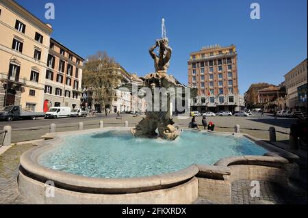 Italien, Rom, Piazza Barberini, Tritonbrunnen Stockfoto