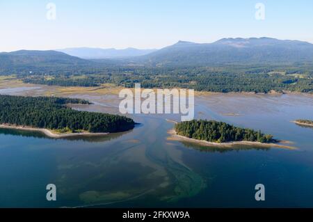 Willy Island, Halalt Island Indian Reserve, Chemainus River Estuary, Chemainus Valley, British Columbia, Kanada. Stockfoto