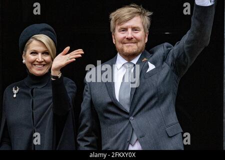 Amsterdam, Niederlande. Mai 2021. Königin Maxima und König Willem-Alexander aus den Niederlanden kommen am 04. Mai 2021 zur Gedenkfeier am Denkmal des Zweiten Weltkriegs in Amsterdam, Niederlande, an. Foto von Robin Utrecht/ABACAPRESS.COM Quelle: Abaca Press/Alamy Live News Stockfoto
