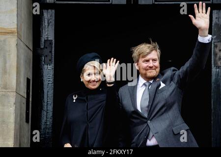 Amsterdam, Niederlande. Mai 2021. Königin Maxima und König Willem-Alexander aus den Niederlanden kommen am 04. Mai 2021 zur Gedenkfeier am Denkmal des Zweiten Weltkriegs in Amsterdam, Niederlande, an. Foto von Robin Utrecht/ABACAPRESS.COM Quelle: Abaca Press/Alamy Live News Stockfoto