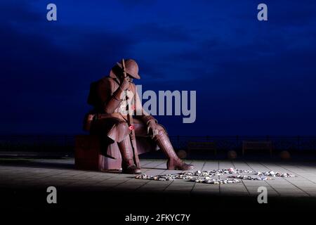 Statue aus dem 1. Weltkrieg von Ray Lonsdale mit dem Titel „Eleven o One“ in Seaham, County Durham Stockfoto