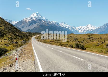 Landschaftlich schöner Blick auf die südlichen Alpen vom Eingang zum Aoraki National Park, Südinsel Neuseelands Stockfoto