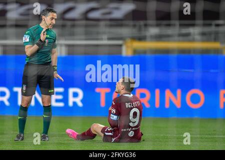 Turin, Italien. Mai 2021. Schiedsrichter Gianluca Aureliano sah während der Serie EIN Spiel zwischen dem FC Turin und Parma Calcio im Stadio Grande Torino in Turin, Italien. (Bildnachweis: Gonzales Photo - Tommaso Fimiano). Stockfoto