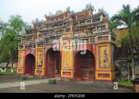 Cua Tho Chi Gate, Kaiserstadt, Hue, Vietnam, Asien Stockfoto