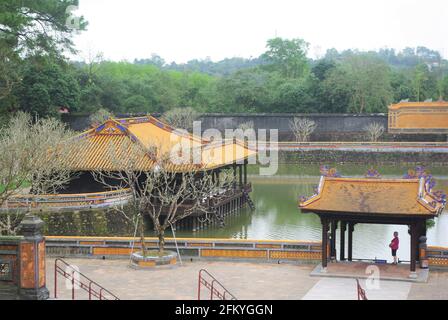 Wassergärten des Mausoleums des TU Duc-Imperators, Perfume River, Hue, Vietnam, Asien Stockfoto