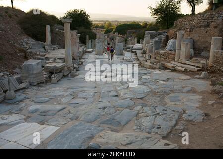 Alte römische Bauruinen in Ephesus, Anatolien, Türkei Stockfoto