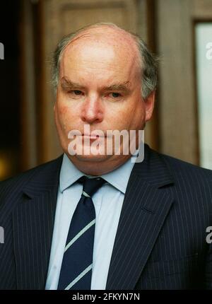 Gerald Corbett Chief Executive von Railtrack PLC bei Ladbroke Grove Bahnuntersuchung Stockfoto