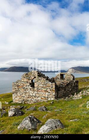 Kirche in Grönlands größter, am besten erhaltener nordischer Farmstuckruine in Hvalsey, Qaqortukulooq, Grönland. Stockfoto
