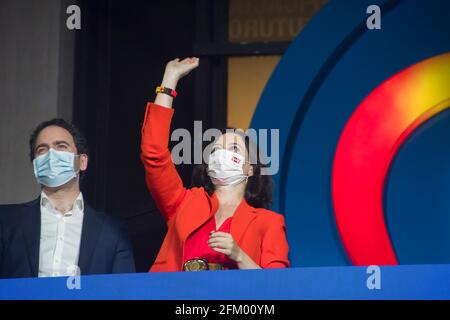 Madrid, Spanien. Mai 2021. Isabel Diaz Ayuso, eine absolute Fremde ohne große Reise vor zwei Jahren, wird als ein echtes politisches Phänomen konsolidiert. Die Madrider Präsidentin und Kandidatin der PP ist die große Siegerin der Wahlen in Madrid, wo sie bis zu mehr Sitze als die drei linken Parteien zusammen gekehrt hat, was ihr eine bequeme und ohne Vox für jedes Gesetz regieren wird. (Foto von Alberto Sibaja/Pacific Press) Quelle: Pacific Press Media Production Corp./Alamy Live News Stockfoto