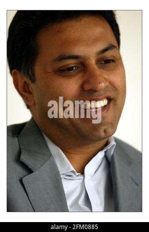 Nikesh Arora..... Googles Top-Mann in Europa, in ihren Büros im Zentrum von London.pic David Sandison 31/5/2005 Stockfoto