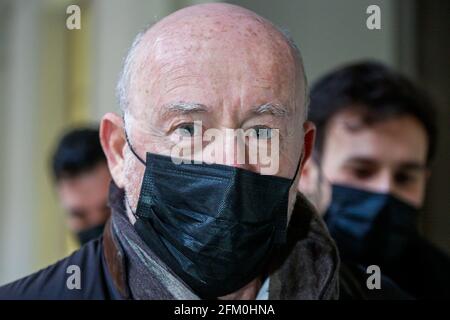 Chambery, Frankreich. Mai 2021. Maitre Alain Jakubowicz, Rechtsanwalt von Nordahl Lelandais . Nordahl Lelandais Prozess wegen des Mordes an dem am 12. April 2017 in Chambéry und im Département Savoie getöteten Korporal Arthur Noyer. Gericht von Chambery. Am 5. Mai 2021 in Chambéry. Foto von Erik Sampers/ABACAPRESS. Quelle: Abaca Press/Alamy Live News Stockfoto