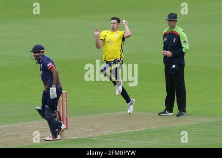 Chris Wood in Bowling-Action für Hampshire während Hampshire vs Essex Eagles, Vitality Blast T20 Cricket beim Ageas Bowl am 12. August 2018 Stockfoto