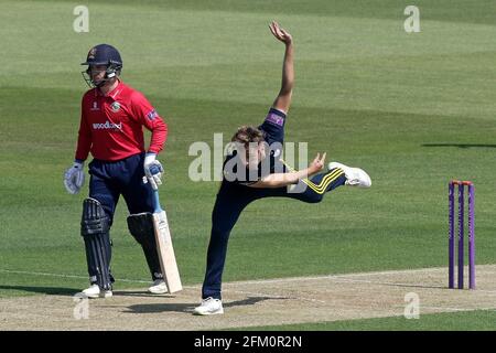 Brad Wheal in Bowling-Action für Hampshire während Hampshire vs Essex Eagles, Royal London One-Day Cup Cricket beim Ageas Bowl am 23. Mai 2018 Stockfoto