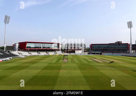 Gesamtansicht des Bodens vor Lancashire CCC gegen Essex CCC, Specsavers County Championship Division 1 Cricket in Emirates Old Trafford am 11. Ju Stockfoto