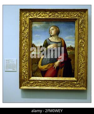 RAPHAEL - von Urbino nach Rom....20 Okt 2004 bis 16 Januar 2005 in der Nationalgalerie.,Heilige Katharina von Alexandria (Ca. 1507-8)pic David Sandison 7/7/2004 Stockfoto