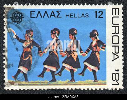 Eine in Griechenland gedruckte Briefmarke zeigt den griechischen Volkstanz, Europa 81, um 1981 Stockfoto