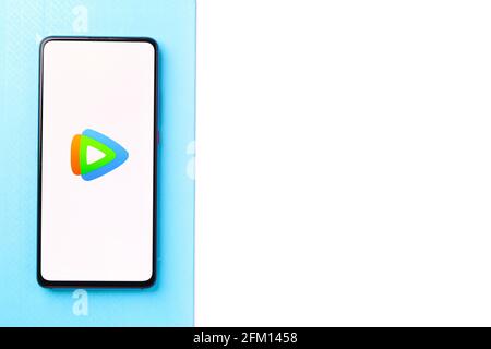 Assam, indien - 04. Mai 2021 : Tencent Video-Logo auf Telefonbildschirm Stock Bild. Stockfoto