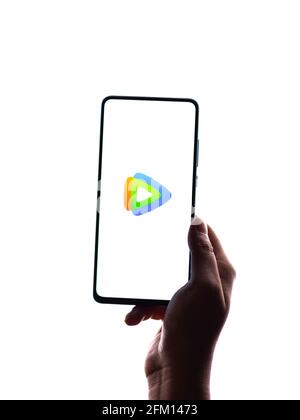 Assam, indien - 04. Mai 2021 : Tencent Video-Logo auf Telefonbildschirm Stock Bild. Stockfoto