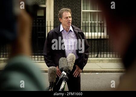 PREMIERMINISTER TONY BLAIR SPRICHT IN DOWNING ST. HEUTE ABEND.16 SEPTEMBER 2001 FOTO ANDY PARADISE Stockfoto