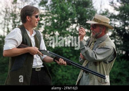 Tom Sutcliffe Shooting beobachtet von Ken Davies. Stockfoto