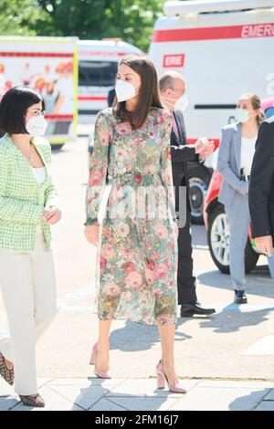 Pozuelo de Alarcon, Madrid, Spanien. Mai 2021. Königin Letizia von Spanien nimmt am 2021. Mai 2021 am Welt-Roten Kreuz- und Rothalbmondtag 5 im Spanischen Roten Kreuz-Lehrzentrum in Pozuelo de Alarcon, Spanien Teil Credit: Jack Abuin/ZUMA Wire/Alamy Live News Stockfoto