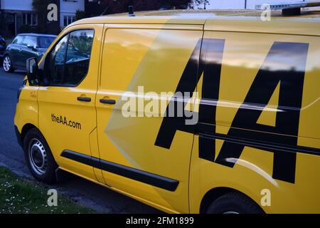 BIRKENHEAD, VEREINIGTES KÖNIGREICH - 30. Apr 2021: ausfall des aa-Rückgewinnungswagens im Dorf Port Sunlight Stockfoto
