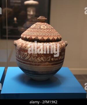 Glas mit Sphinxen verziert. Cypro-Archaic II. 600BC-500BC. Achna, Cyrpus. British Museum. London. GBR. Stockfoto