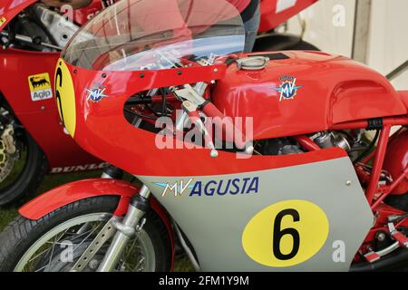 Ein klassisches MV Agusta Grand Prix Rennrad in der Statischer Ausstellungsbereich im Cadwell Park International Classic in Juli 2015 Stockfoto