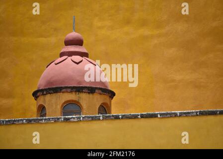 Barocke Fassade architektonisches Detail der Kathedrale Basílica Colegiata de Nuestra Señora de Guanajuato in Mexiko. Stockfoto