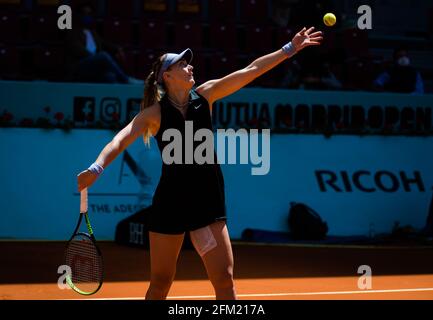 Madrid, Spanien. Mai 2021. Paula Badosa aus Spanien in Aktion während ihres Viertelfinalmatches bei den Mutua Madrid Open 2021, Masters 1000 Tennisturnier am 5. Mai 2021 in La Caja Magica in Madrid, Spanien - Foto Rob Prange / Spanien DPPI / DPPI / LiveMedia Credit: Independent Photo Agency/Alamy Live News Stockfoto