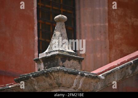 Architektonisches Detail im Barockstil der Kathedrale Basílica Colegiata de Nuestra Señora de Guanajuato in Mexiko. Stockfoto