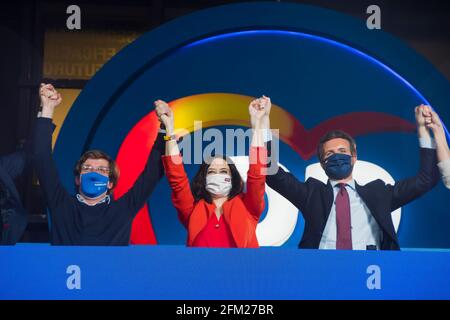 Madrid, Spanien. Mai 2021. Isabel Diaz Ayuso, eine absolute Fremde vor zwei Jahren, wird als ein echtes politisches Phänomen konsolidiert. Der Madrider Präsident und Kandidat der PP ist der große Gewinner der Wahlen in Madrid, Spanien am 4. Mai 2021. Sie ist so weit gegangen, mehr Sitze zu erreichen als die drei linken Parteien zusammen, was es ihr ermöglichen wird, bequem und ohne Vox für jedes Gesetz zu regieren. (Foto von Alberto Sibaja/Pacific Press/Sipa USA) Quelle: SIPA USA/Alamy Live News Stockfoto