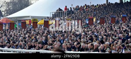 CHELTENHAM FESTIVAL 2011. 1st Tag 15/3/2011. BILD DAVID ASHDOWN Stockfoto