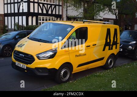 BIRKENHEAD, VEREINIGTES KÖNIGREICH - 30. Apr 2021: ausfall des aa-Rückgewinnungswagens im Dorf Port Sunlight Stockfoto